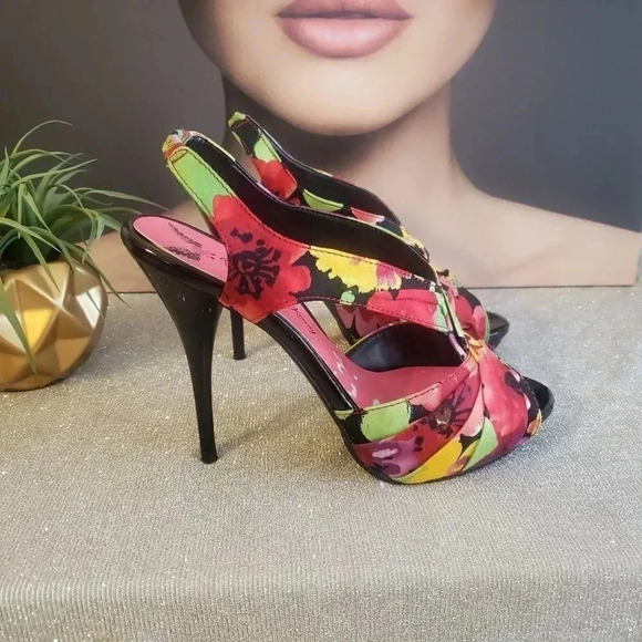 Penny Loves Kenny Bright Floral Heels - Picture 1 of 10